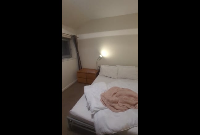 1 room available from 26/05 chesser area Main Photo