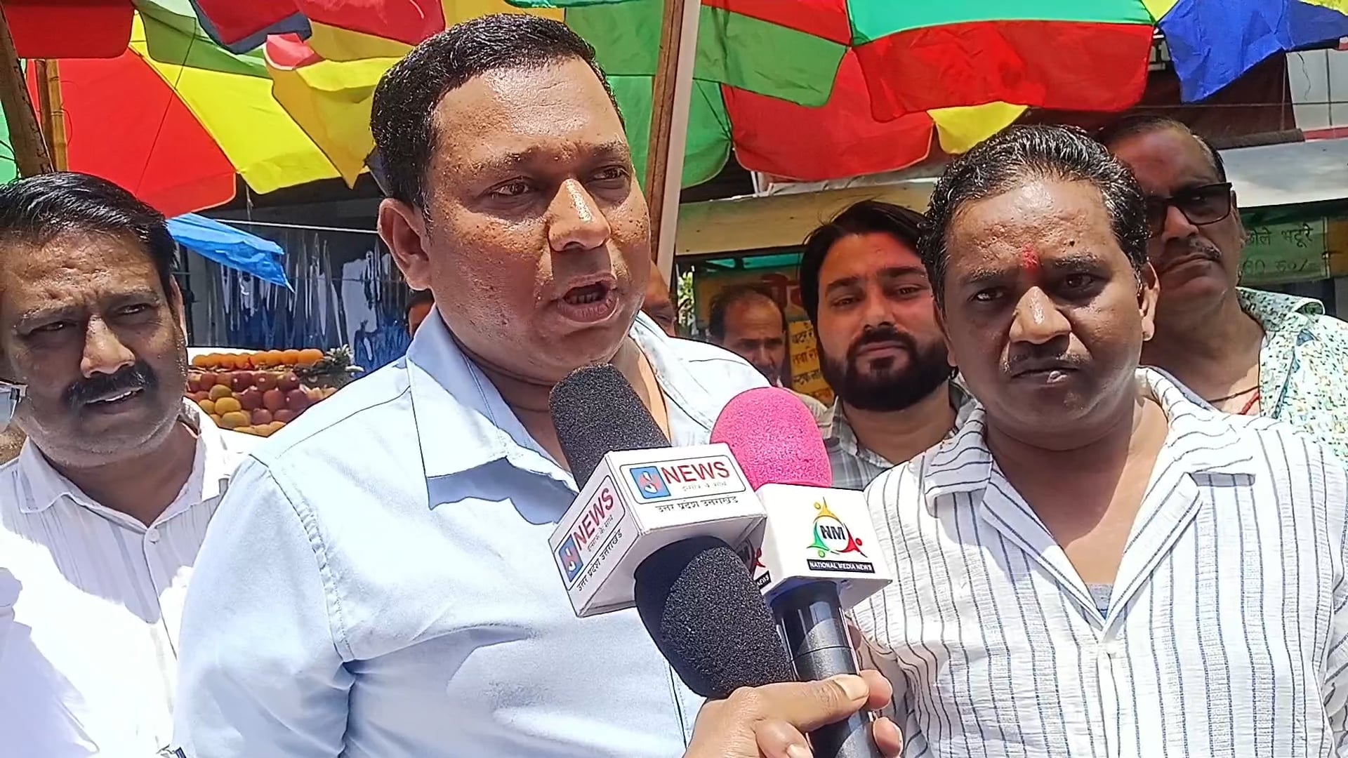 स्मार्ट मीटर पर सब यात्रा निकल गई पुलिस प्रशासन ने रोक लिया