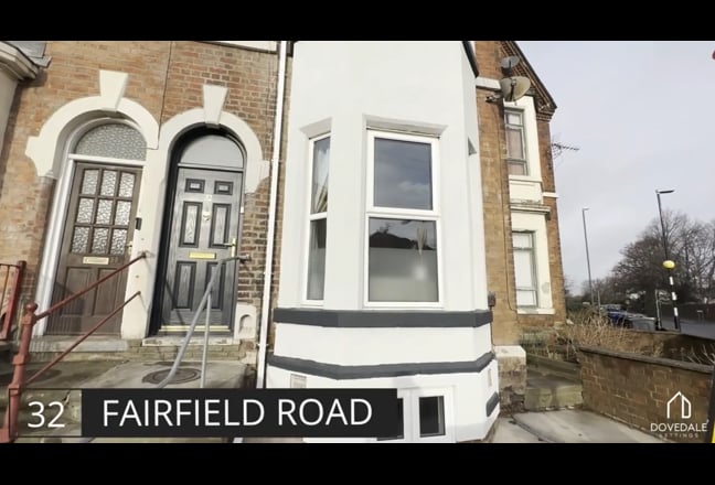 Available Now - Double Ensuite inc Bills 32Fr) Main Photo