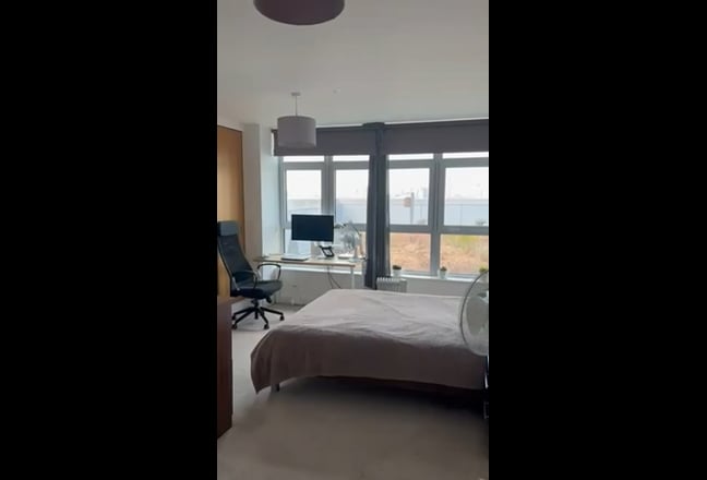 Luxury Spacious En Suite | Available ASAP Main Photo