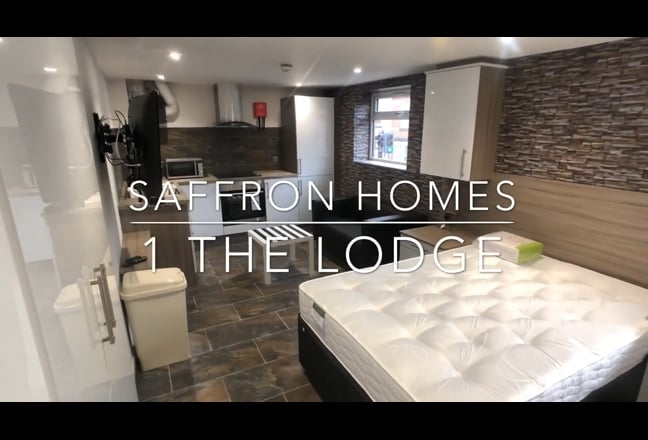 En-Suite Modern Large Studio Fully Furnished Main Photo