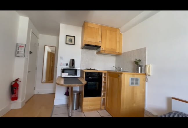 Furnished Studio Flat in Pimlico, Central London Main Photo