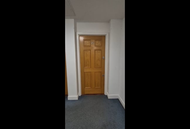 Large Double Room, Ensuite, River Views, Bills Inc Main Photo