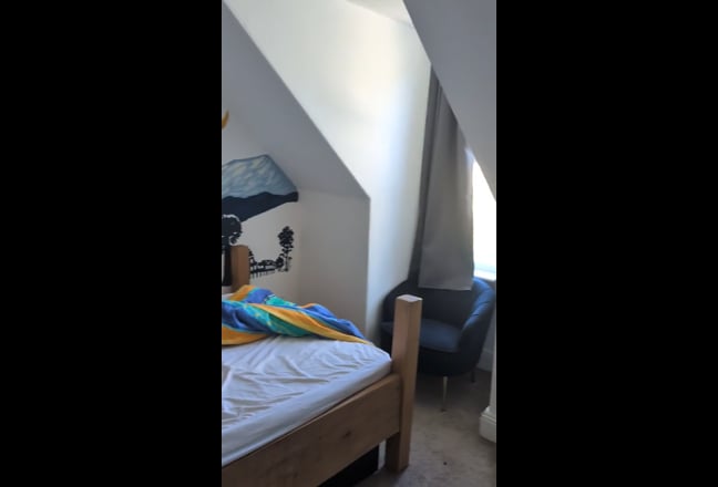 Bedroom with separate private study/lounge Main Photo