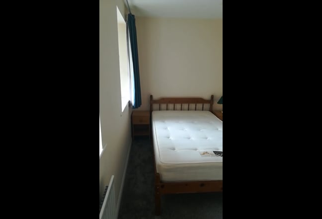 Double room in 3 bed furnished house, bills incl Main Photo