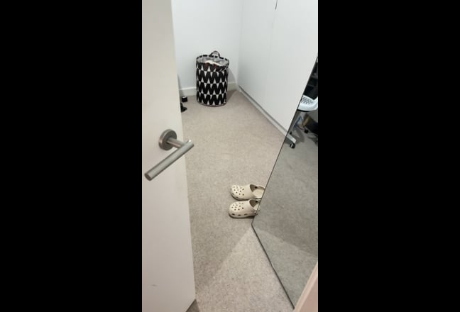 Spacious Double Room Available in Salford  Main Photo