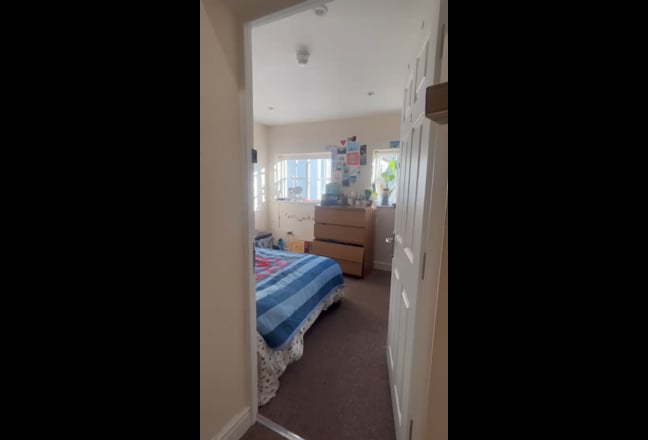 Sunny double room on Whiteladies Road Main Photo