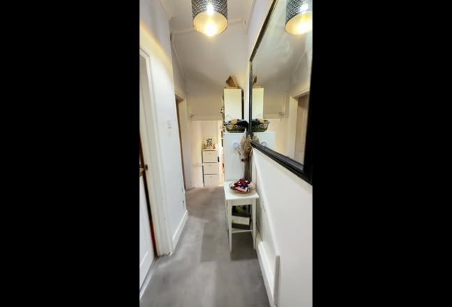 Bright Double Room Overlooking Garden - Honor Oak  Main Photo