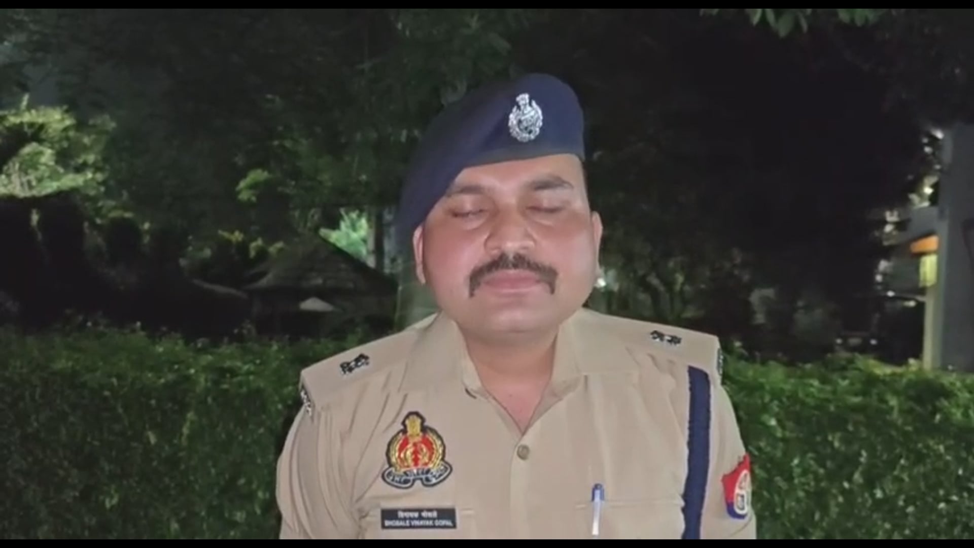 मेरठ थाना नौचंदी क्षेत्र में बेकरी दुकान संचालक को गोली मारकर घायल करने वाले दो अभियुक्त यक्ष ऐप की नवागत सुविधा SOS के माध्यम से 02 घंटे के अंदर गिरफ्तार करने के संबंध में पुलिस अक्षीक्षक नगर मेरठ महोदय की बाइट।