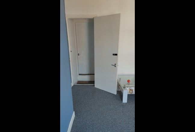 Room for rent Main Photo