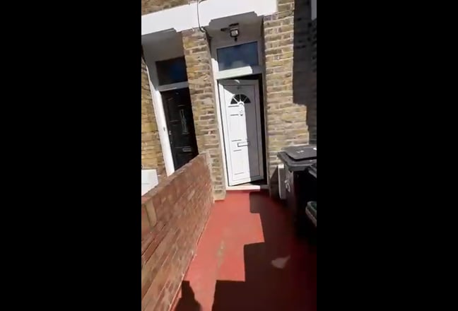 Large bedroom near Tottenham Hale station Main Photo