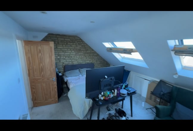 Large Double Room Available From May 1st Main Photo