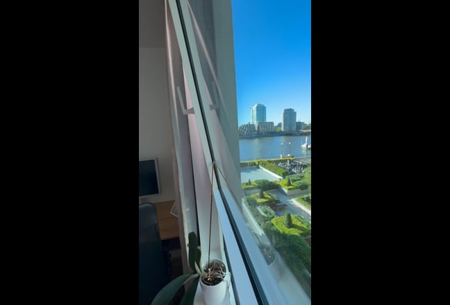 Double room with the river view - central London  Main Photo