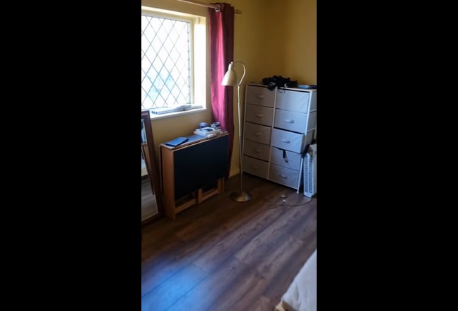 Spatious double rooms and single room Main Photo