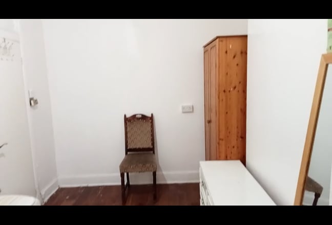 2  rooms  to  let  @  E13 all  bill  inclusive!! Main Photo