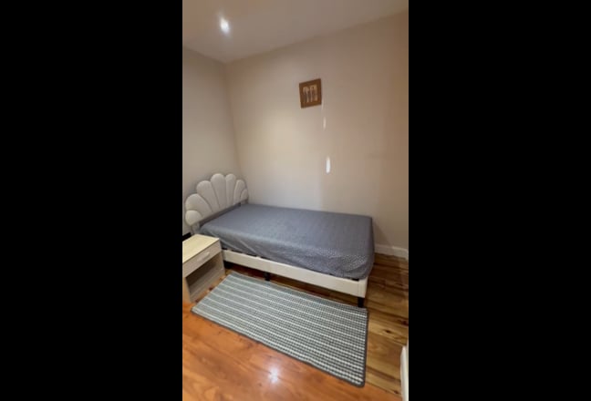 1 Studio and 1 Double Room Available Main Photo