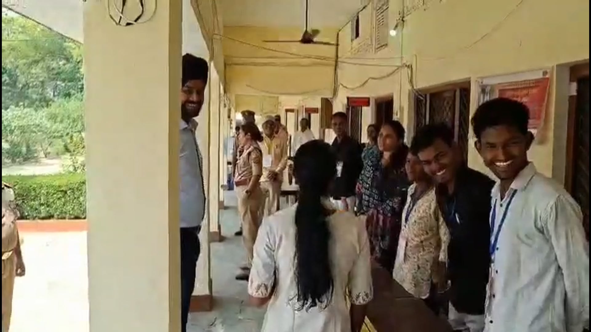 ➡️​शिक्षा विभाग में हड़कंप: हाईकोर्ट ने DIOS बाराबंकी को हटाने का दिया आदेश, STF करेगी जालसाजी की जाँच
​