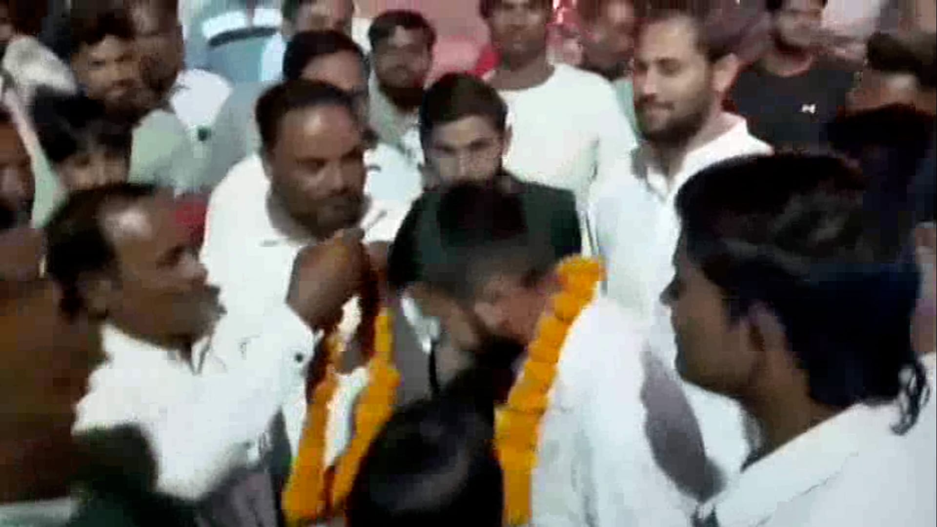 गढ़मीरपुर! कांग्रेस की नई टीम का भव्य स्वागत! शिरकत करने पहुंचे विधायक इंजीनियर रवि बहादुर!