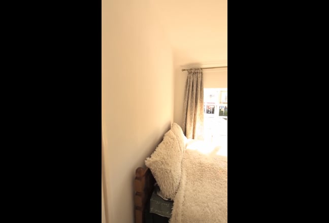 Furnished Double Room in Calm and Creative Home Main Photo