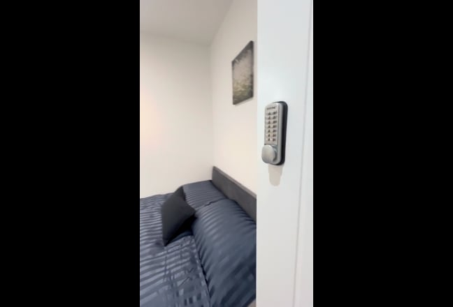 Bradwell- En-suite Double Bedroom Main Photo