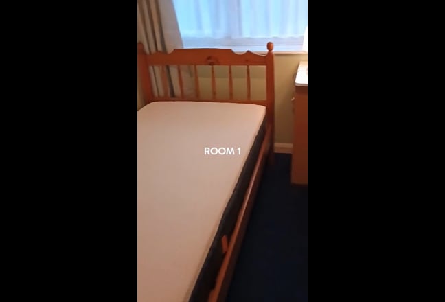 Single room in York. MON-FRI. Bills included. Main Photo