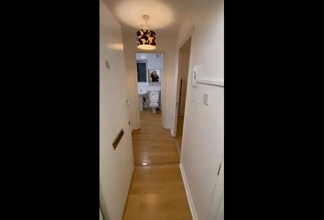 One-Bedroom Flat in Edmonton (N18) – &pound;1,750 PCM  Main Photo