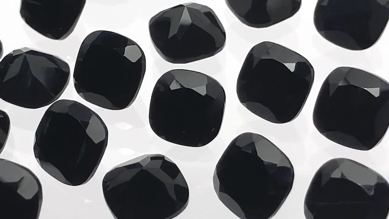 オニキス AAA ルース スクエアファセットカット8×8mm 2粒 - 天然石