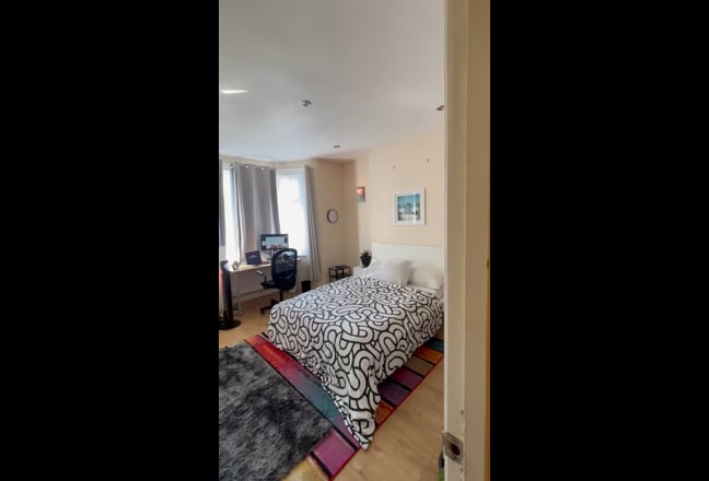 ✴️  Bright Spacious First Floor - Catford ✴️ Main Photo