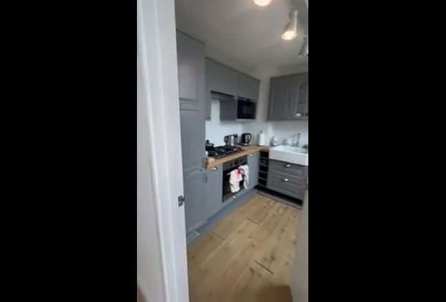 Room available near UCL - perfect for summer stay Main Photo