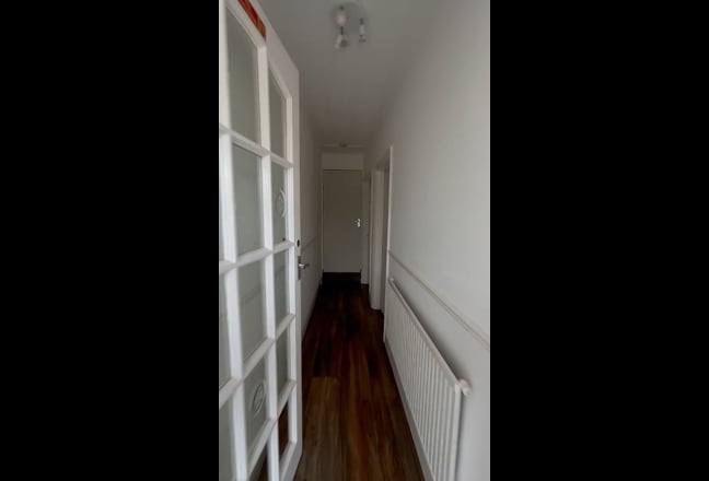 Newly build Studio 10min walk from slough Station Main Photo