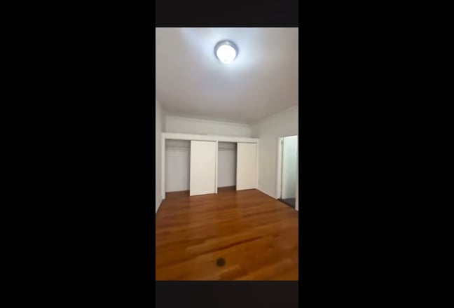 Studio in Hyde Park Main Photo