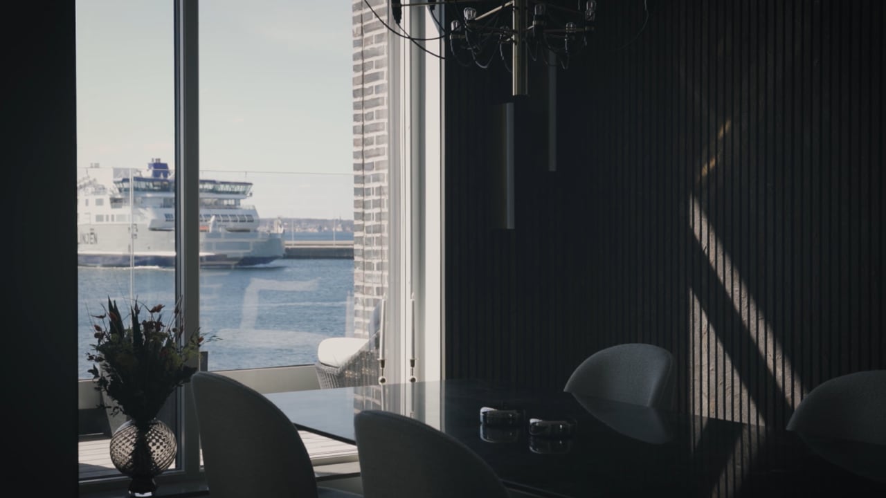 8 rum Par-/kedje-/radhus på Redaregatan 55 Oceanhamnen Helsingborgs kommun - video