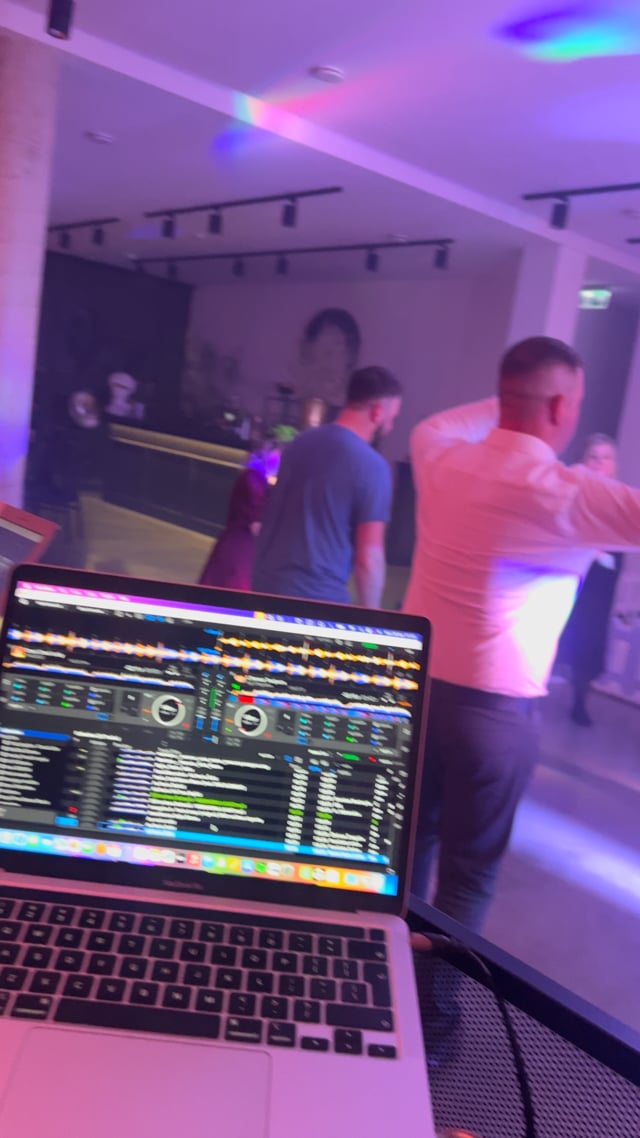 Dj Darius Dudonis aka Darren Vibe #3