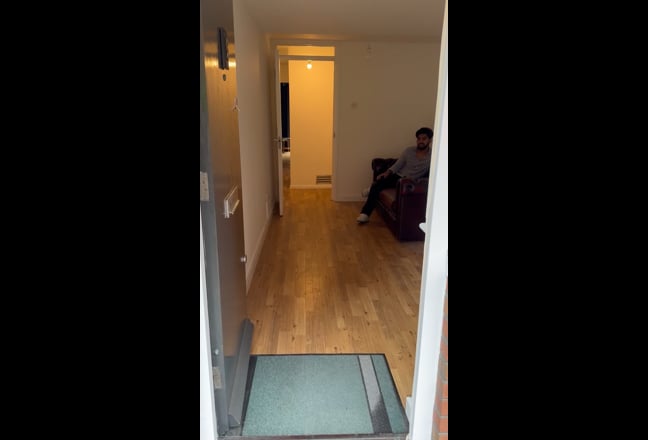 2 Rooms Available in Well-located Flat - Early May Main Photo