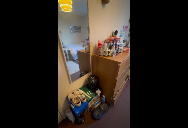 Sublet Double Room @ King’s Cross Main Photo