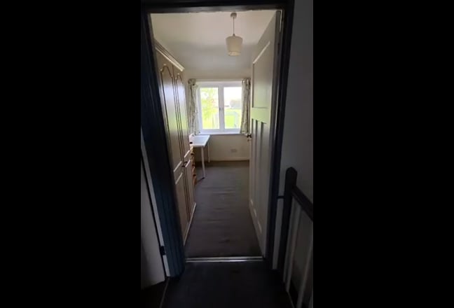 Single Room - Earlsfield (bed will be provided) Main Photo