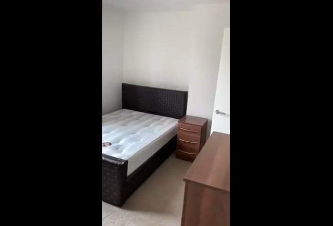 Ensuite available   Main Photo