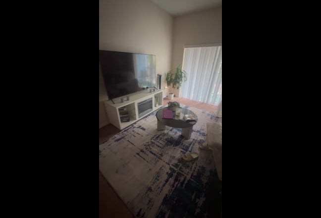 Beautiful room Main Photo