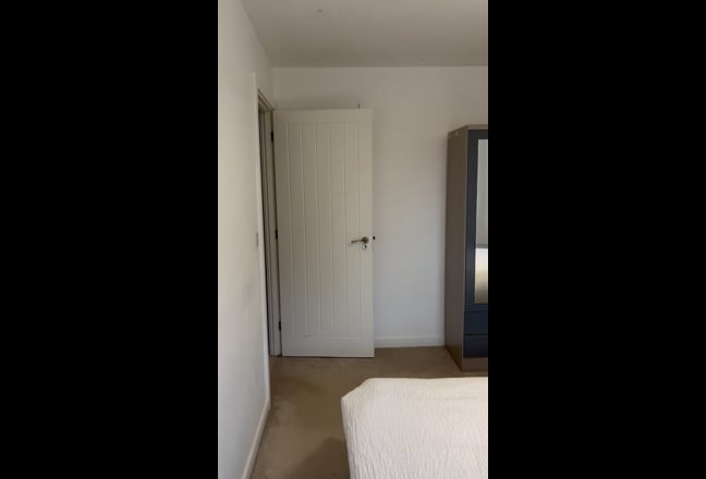 Double Room in Chichester-Couple Considered(Asian) Main Photo