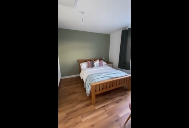 Luxury Boutique-Style En-Suite Rooms Near JR  Main Photo