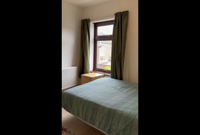 1 double room, professionals ALL BILLS Main Photo