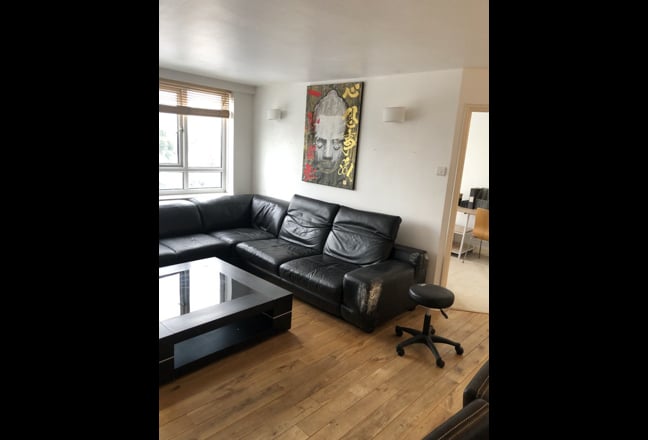 2 Bed Flat in Willesden NW2 Main Photo