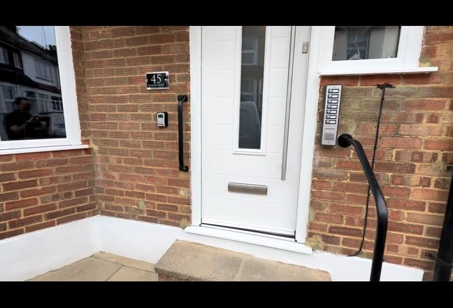 Brand New Luxury Ensuite Rooms | High Spec | Wifi Main Photo