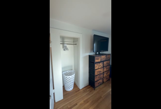 Fully Furnished Room in Boston  Main Photo