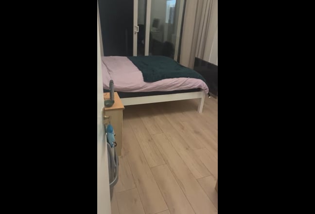 Large double room available  Main Photo