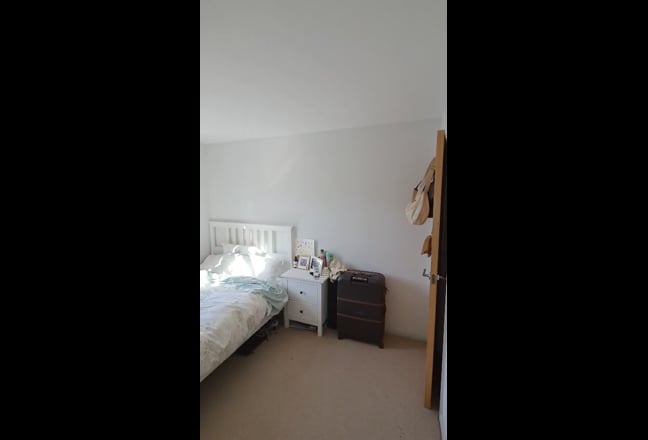 Spacious Sunny Double Room  Main Photo