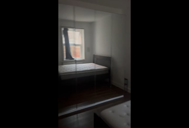 Room with Huge Storage. Shared bathroom. Main Photo