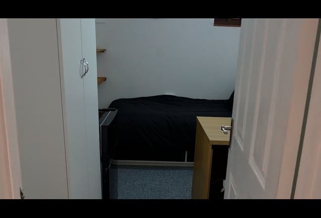 Single box room- Fully furnished- All Bill incl Main Photo