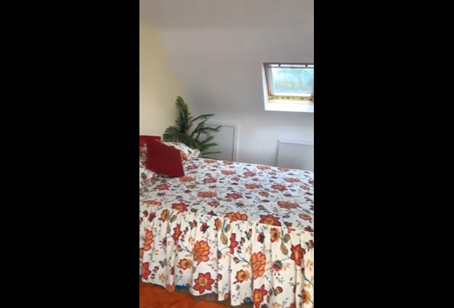  LARGE  Room  Northern line and Tooting stn Main Photo