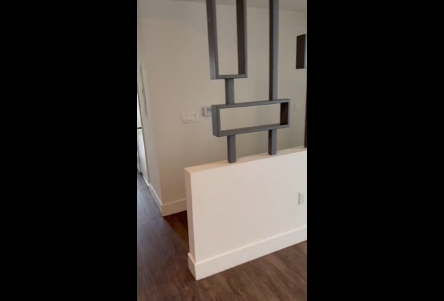 Hollywood room available  Main Photo